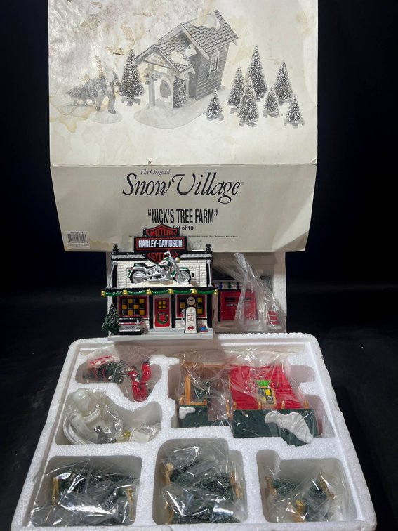 Department 56 Snow Village Harley-Davidson ‘Nick’s Tree Farm’ Set