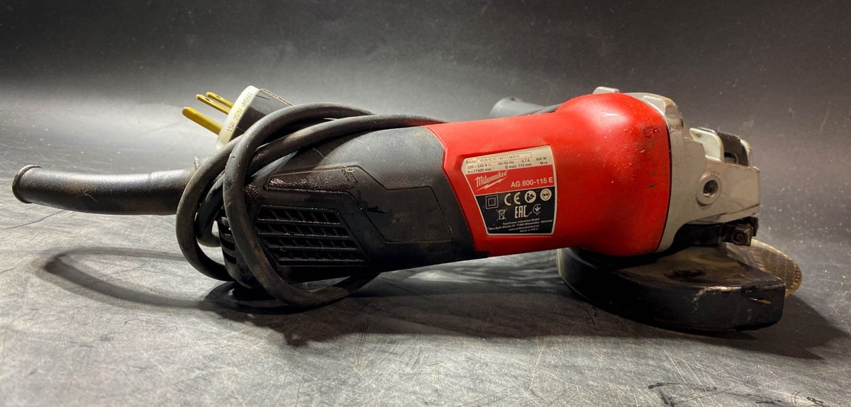 Milwaukee AG 800-115 E Angle Grinder, 800W, 115mm