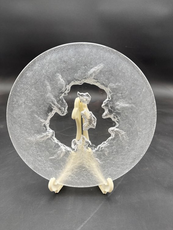 Hoya 10-Inch Clear Glass Platter with Textured Abstract Design