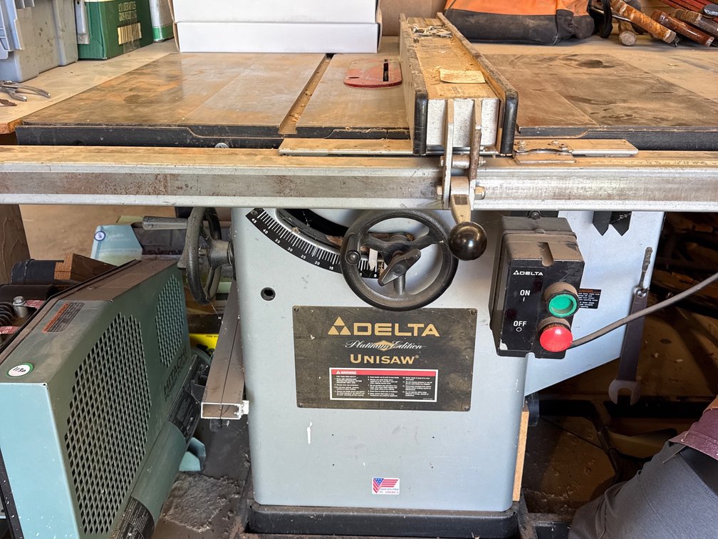 Delta Unisaw Table Saw in Working Condition