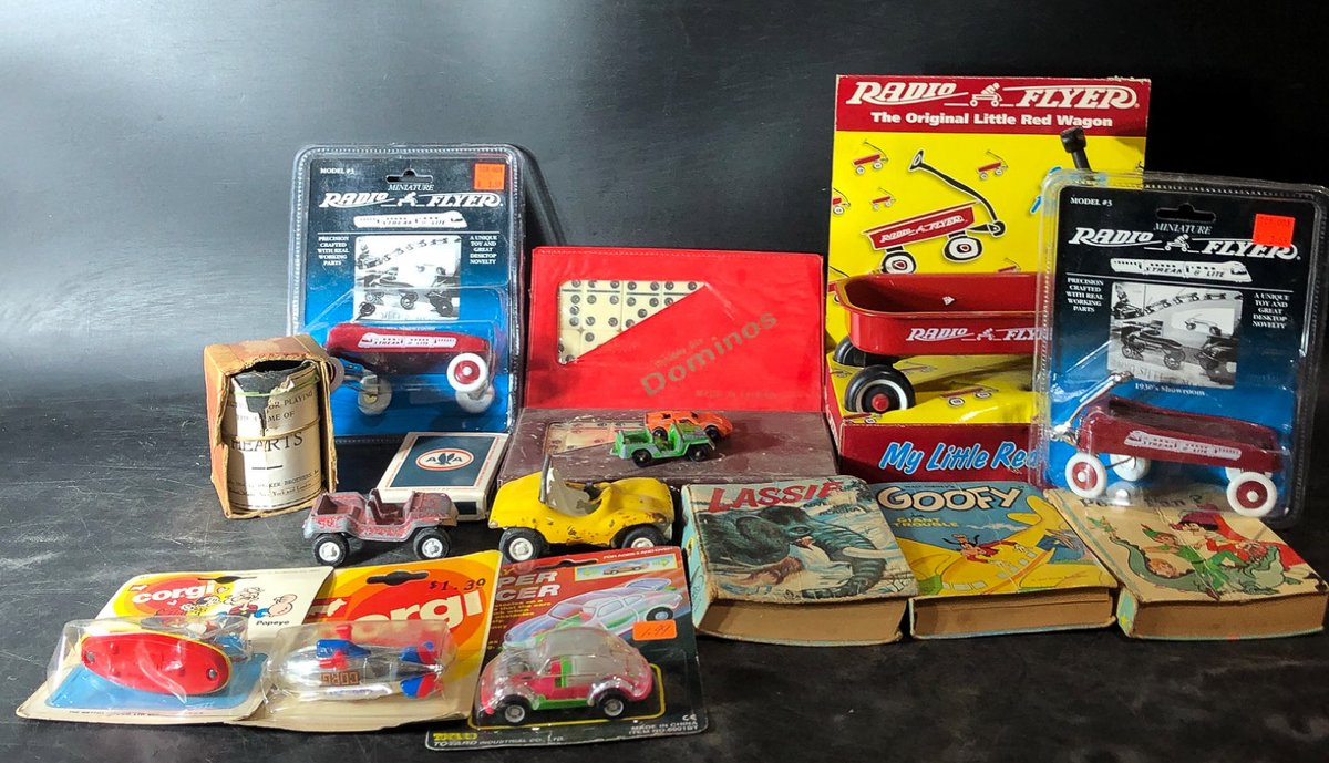 Collectible Toys, Books, and Games Lot