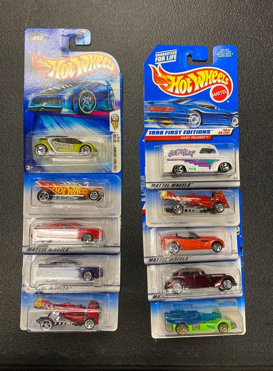 10 Hot Wheels 1996 First Editions in Original Packaging
