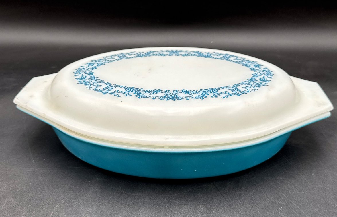 Pyrex Divided Casserole Dish