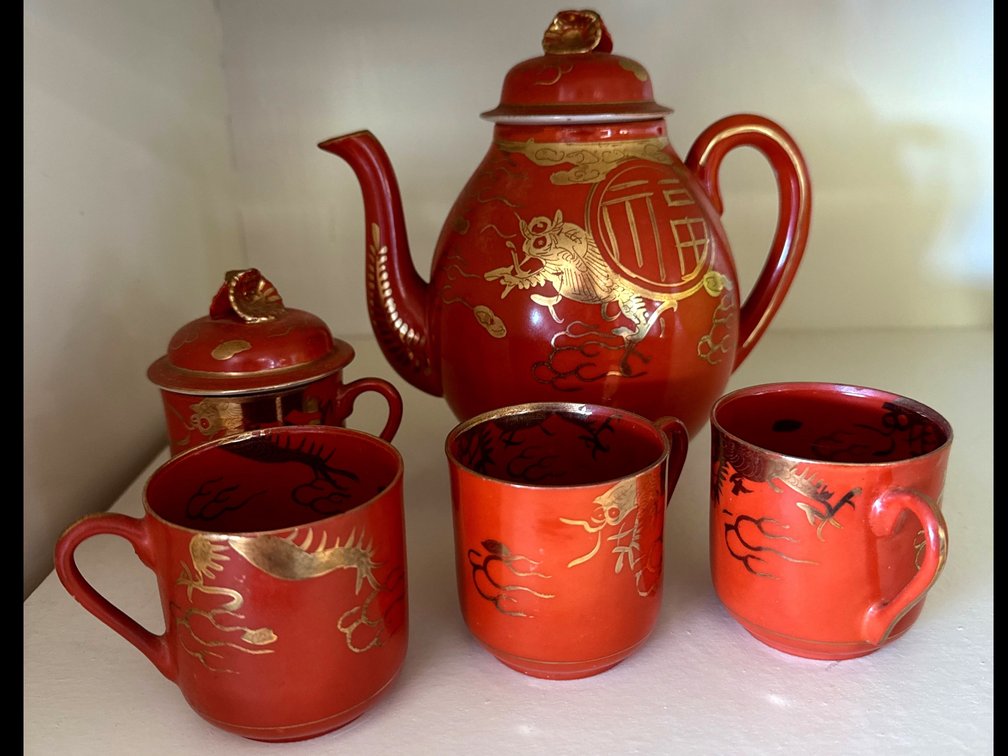 Japanese Red and Gold Porcelain Tea Set with Dragon Motif