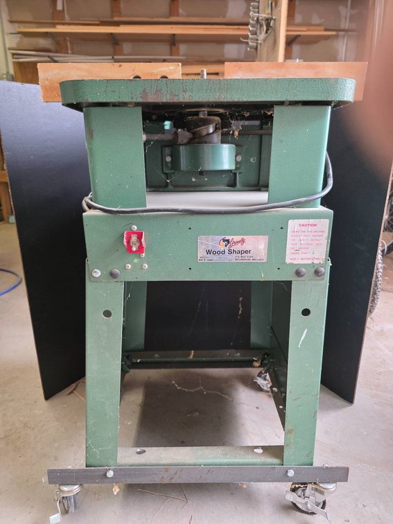Grizzly G1024 Wood Shaper With Cast Iron Table and Adjustable Fence