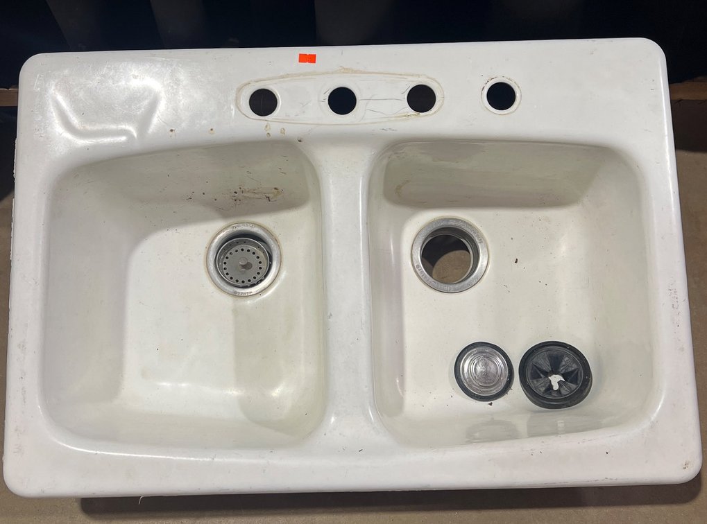 Double-Basin White Porcelain Sink with 9×33 Dimensions