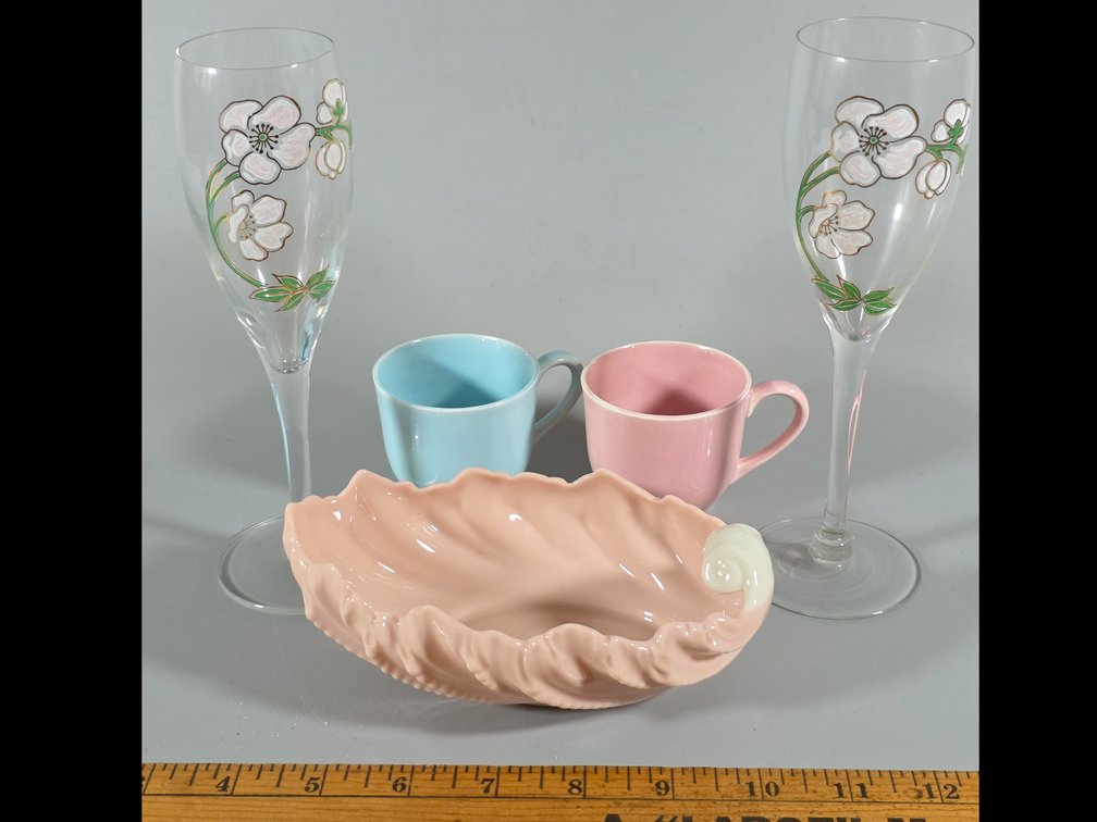 LENOX, PAINTED GLASS. PORCELAIN CUPS