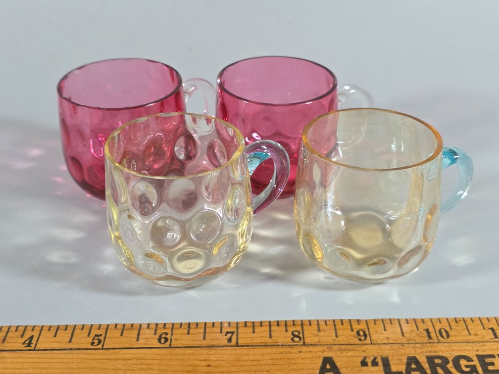 THUMBPRINT ART GLASS CUPS