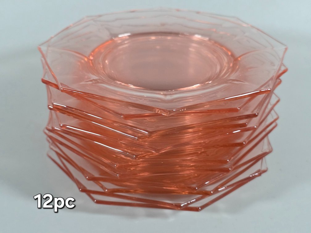 PINK GLASS DESSERT PLATES