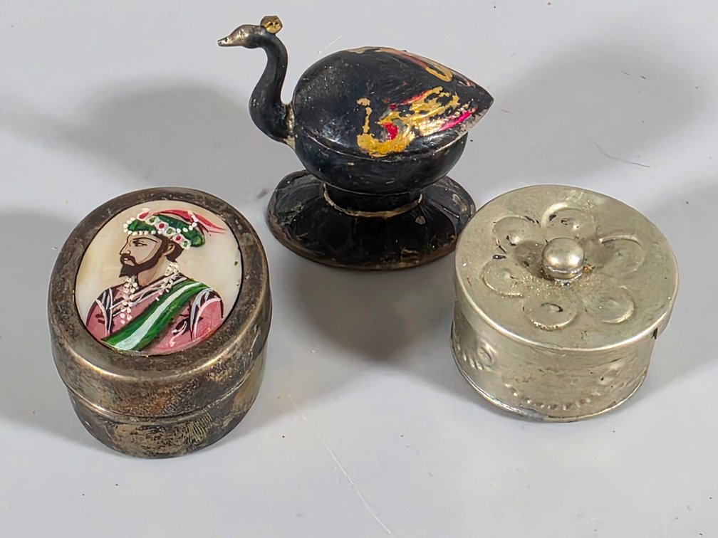 VINTAGE SILVERPLATE PILL BOXES