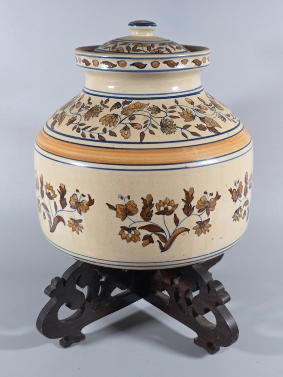 GINGER JAR on STAND
