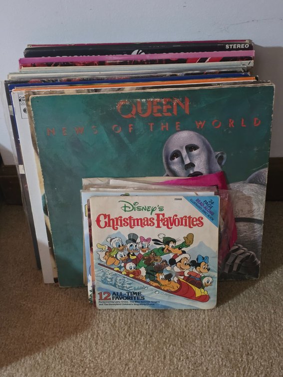 ALBUMS, 45 RECORDS