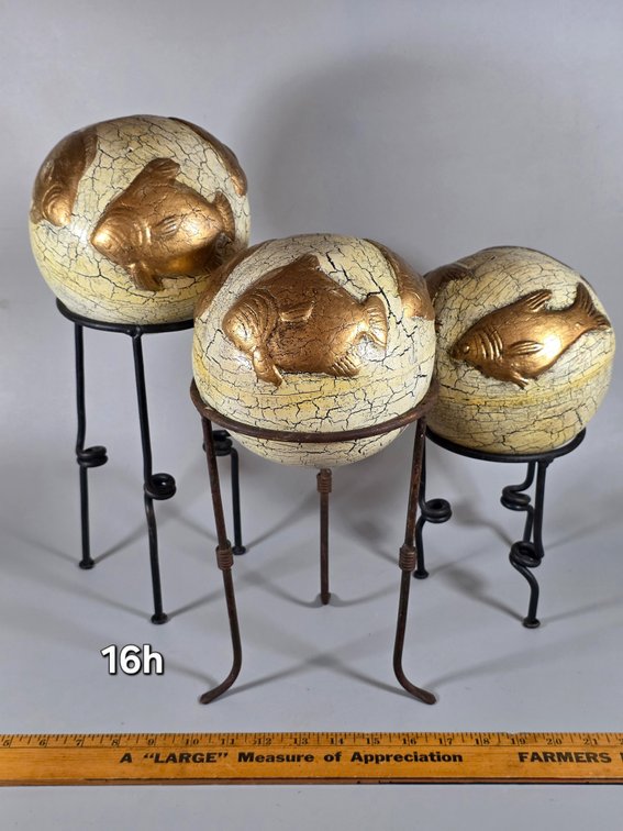 FISH EMBOSSED DECOR BALLS