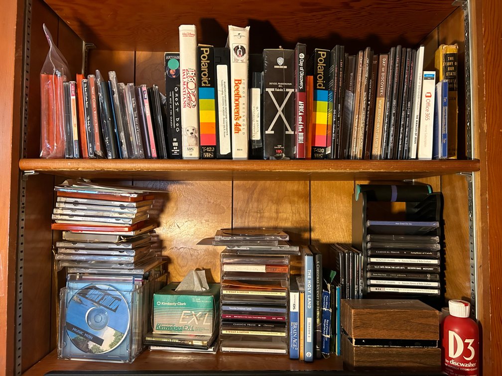 CDs, DVDs, DISC CLEANER