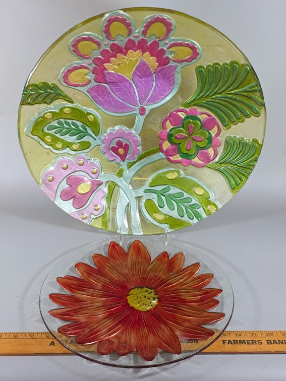 GARDEN GLASS BOWLS