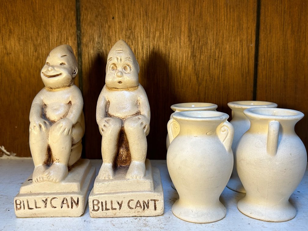 BILLY CAN/CAN’T FIGURINES