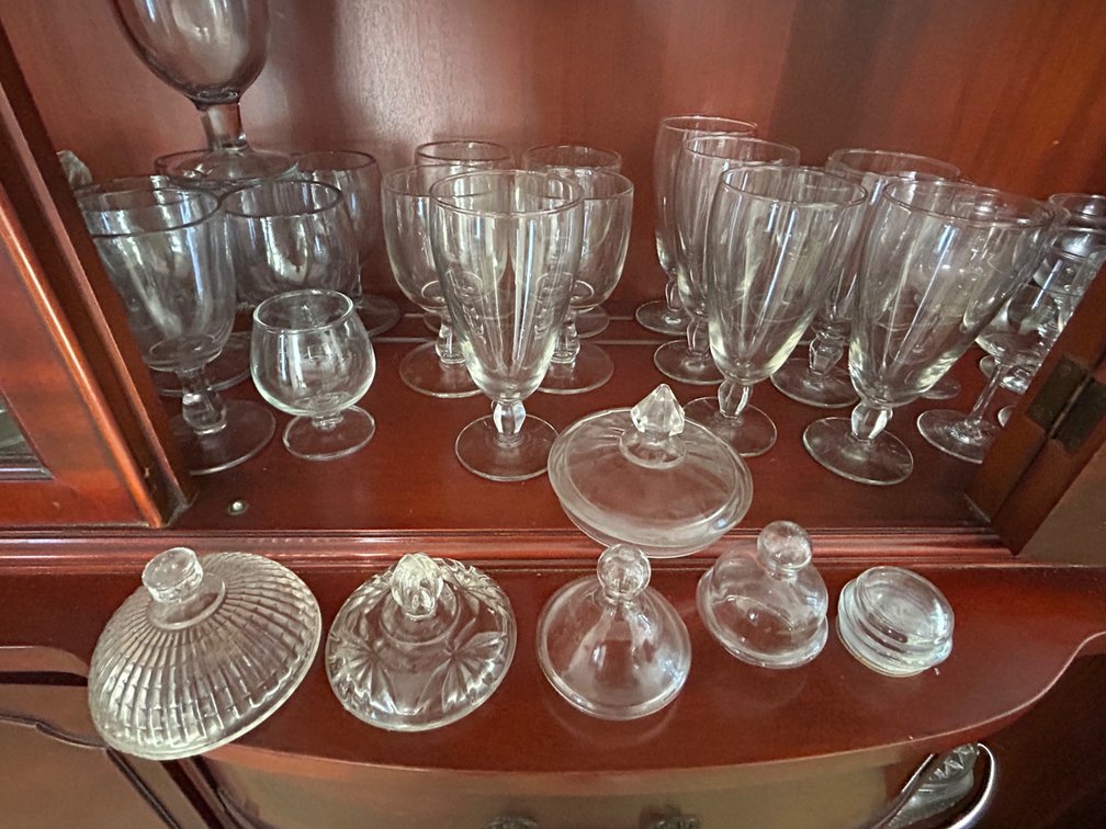 CLEAR GLASS WINE, WATER GOBLETS