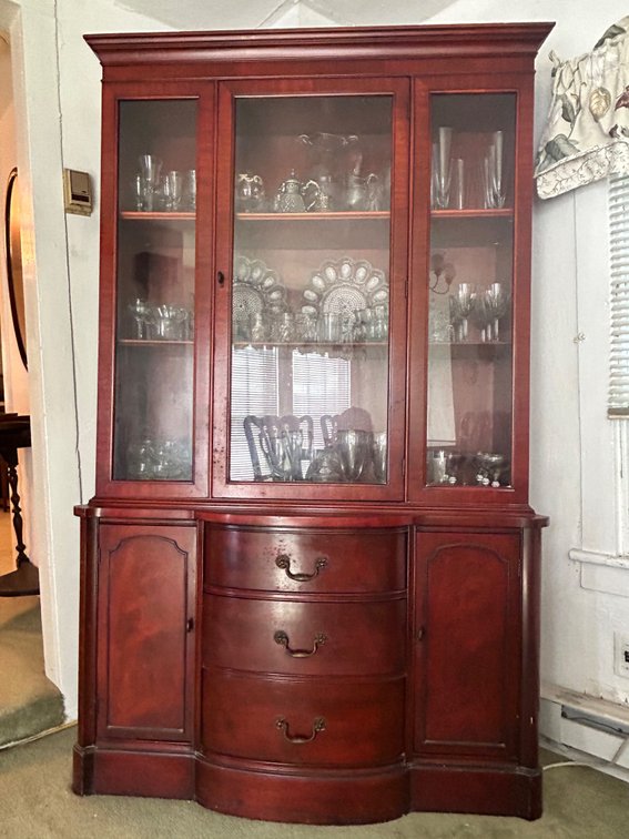 MAHOGANY CHINA CABINET