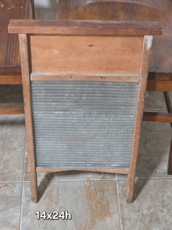 ANTIQUE WASHBOARD