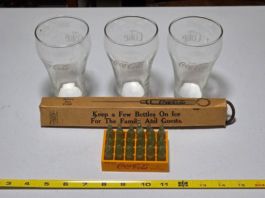 COCA-COLA COLLECTIBLES