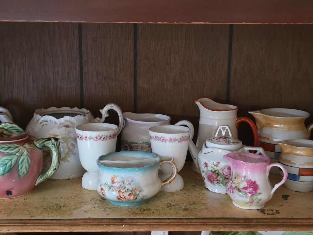 VINTAGE PORCELAIN