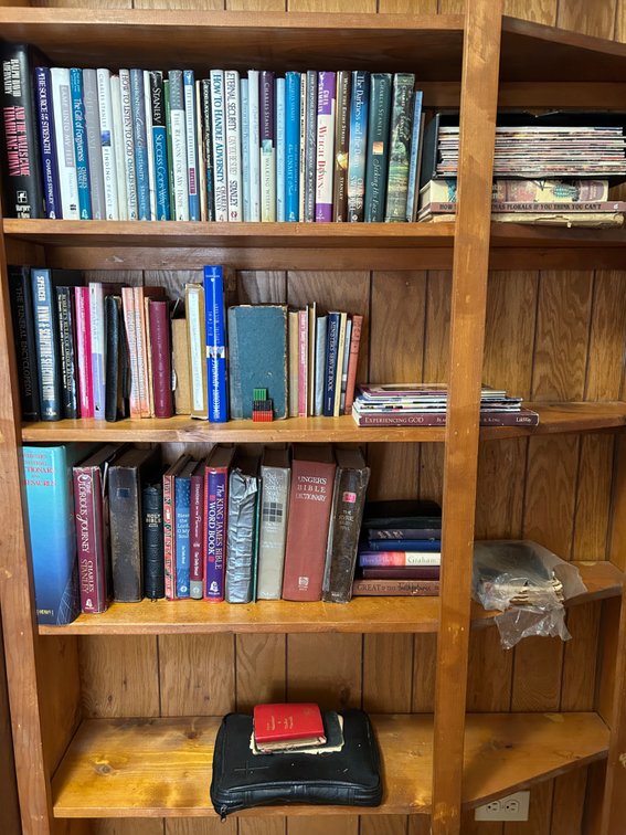 RELIGIOUS BOOKS, MAGAZINES