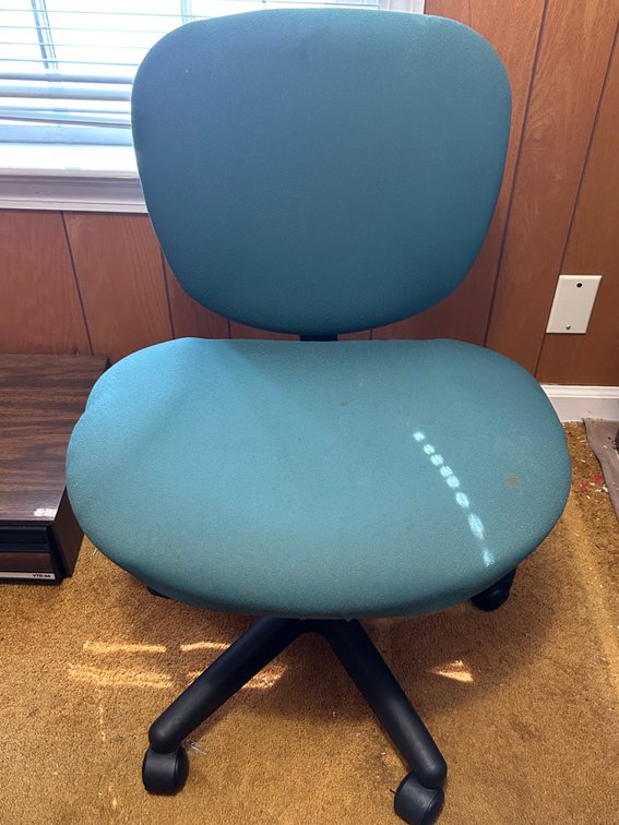 ROLLING DESK CHAIR