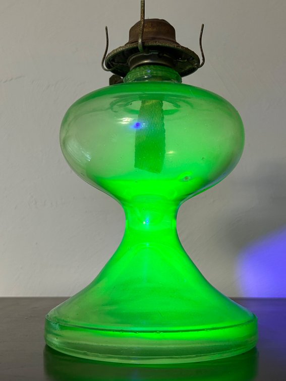 URANIUM GLASS OIL LAMP