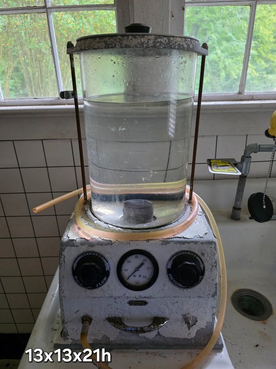 EMBALMING MACHINE