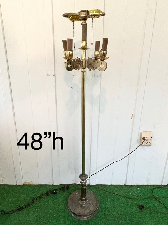 CANDELABRA FLOOR LAMP