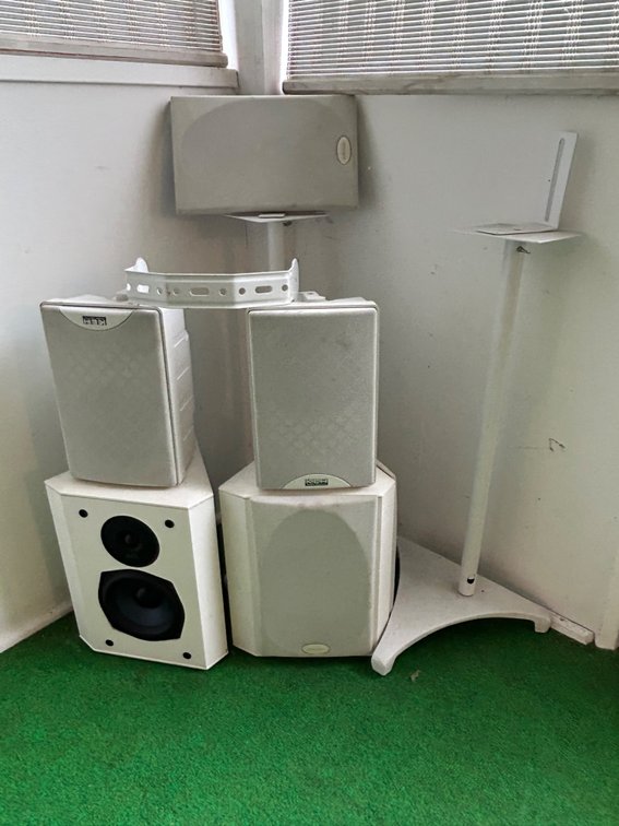 SPEAKERS with STAND