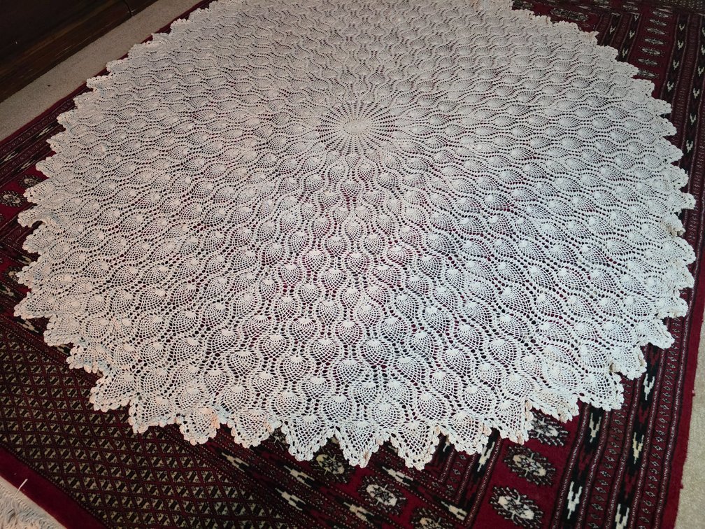 CROCHET TABLECLOTH