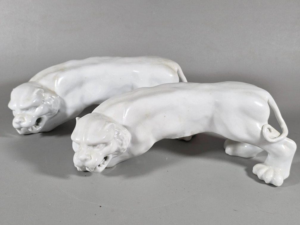 PAIR of PORCELAIN PANTHERS