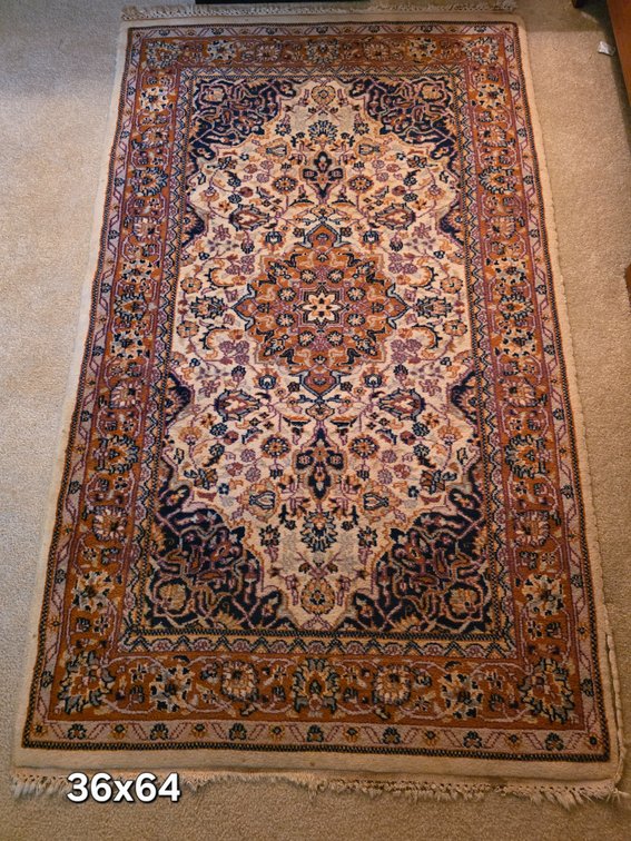 PERSIAN-STYLE AREA RUG