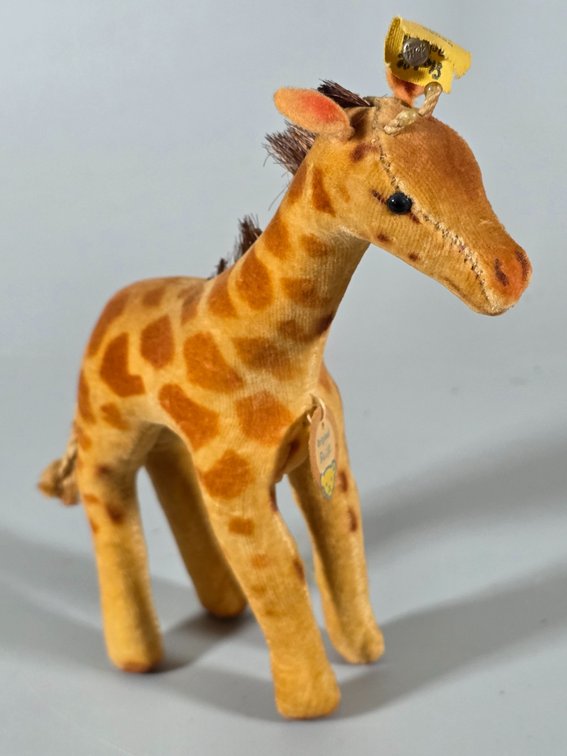 STEIFF GIRAFFE
