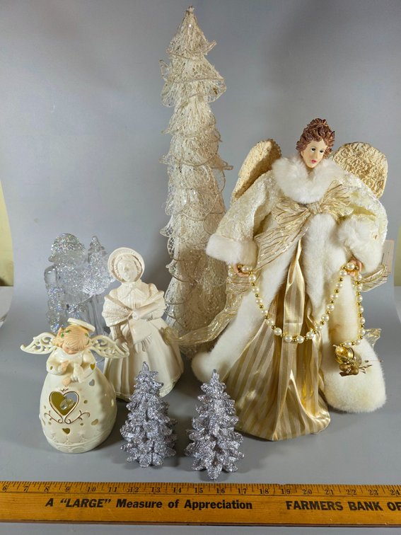 WHITE, GOLD, SILVER CHRISTMAS