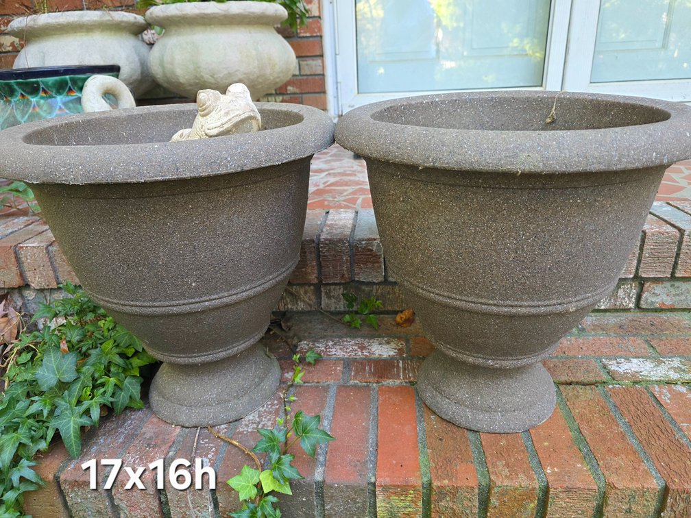 RESIN URN PLANTERS