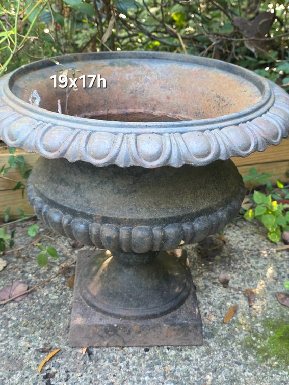 CAST IRON URN PLANTER