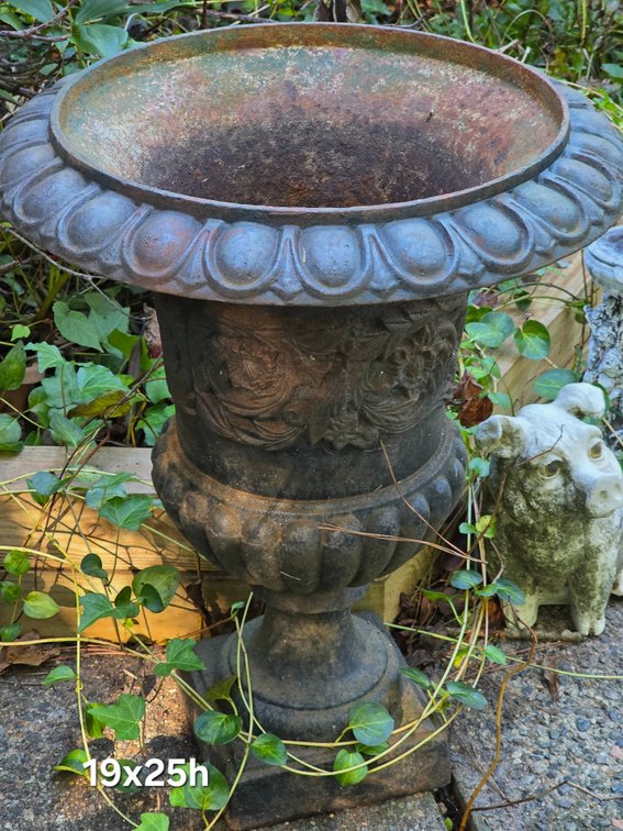 CAST IRON URN PLANTER