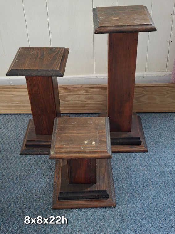 WOOD PEDESTALS