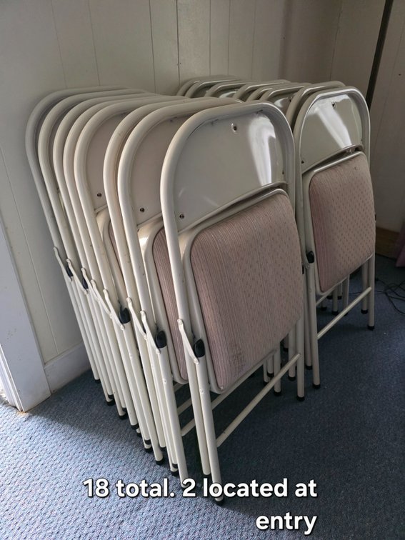 MECO FOLDING CHAIRS