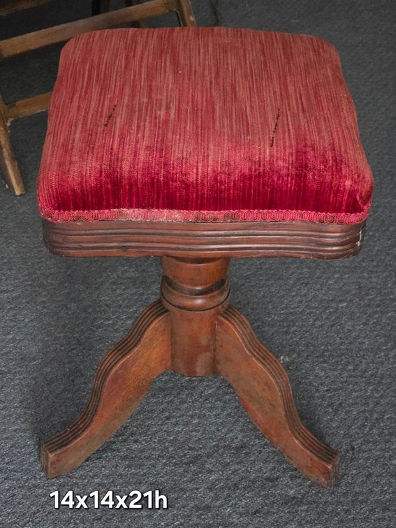 VINTAGE STOOL