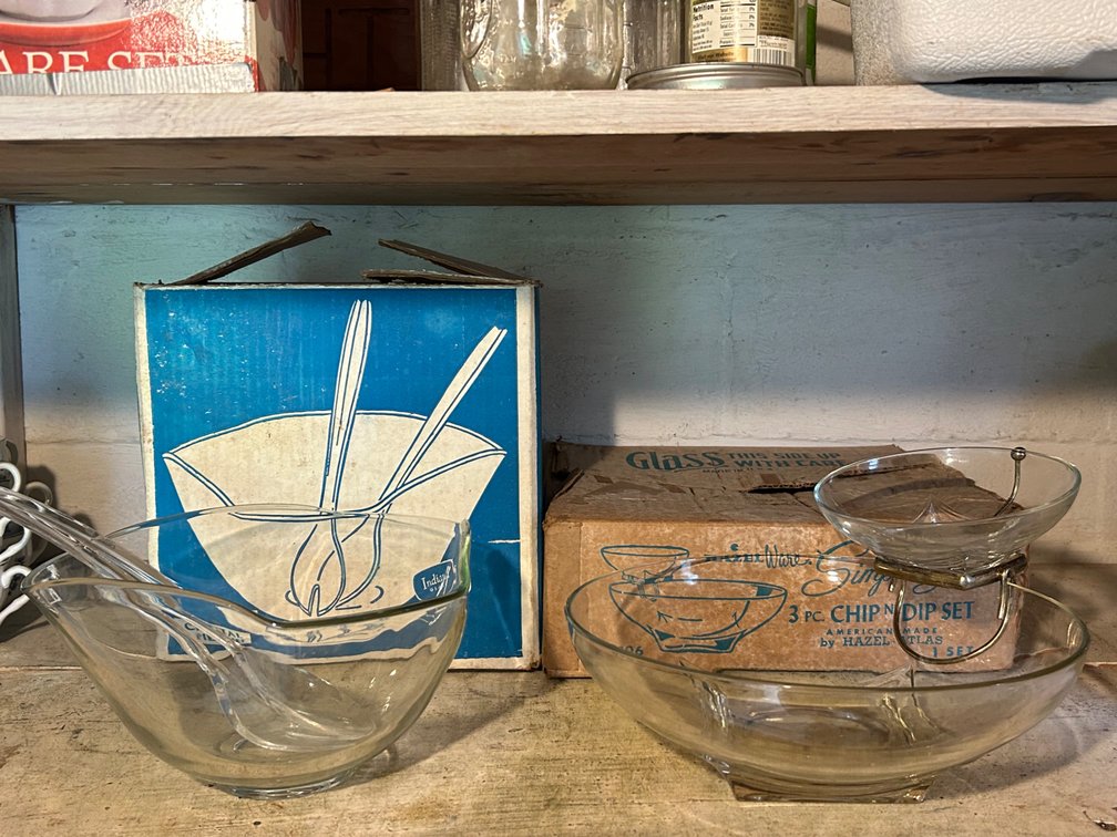 GLASS CHIP and DIP BOWL, GLASS SALAD BOWL