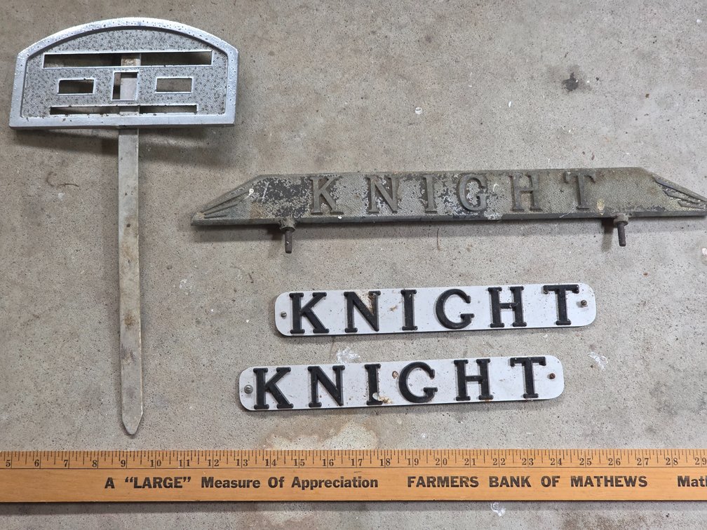 METAL SIGNS