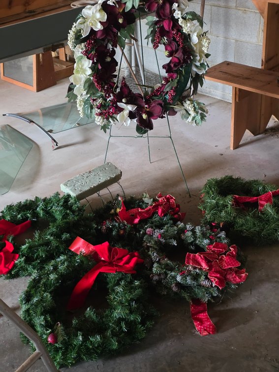 WREATHS