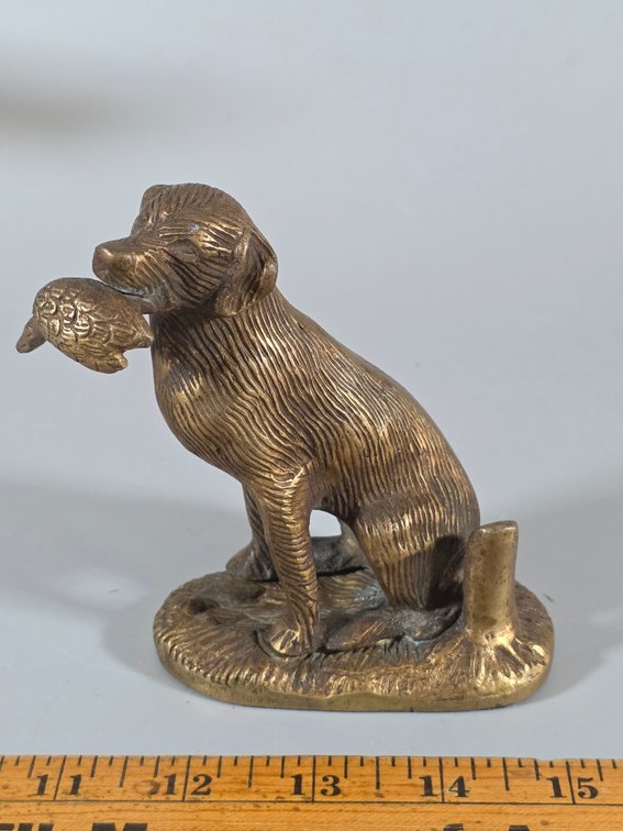 HUNTING DOG SCULPTURE