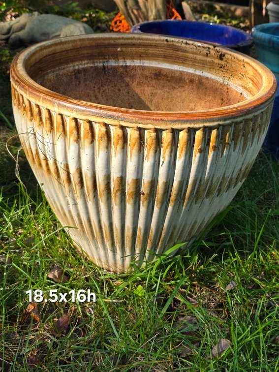 LARGE CERAMIC PLANTER