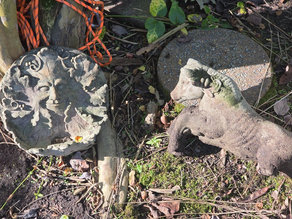 CONCRETE STATUE, RESIN SUN