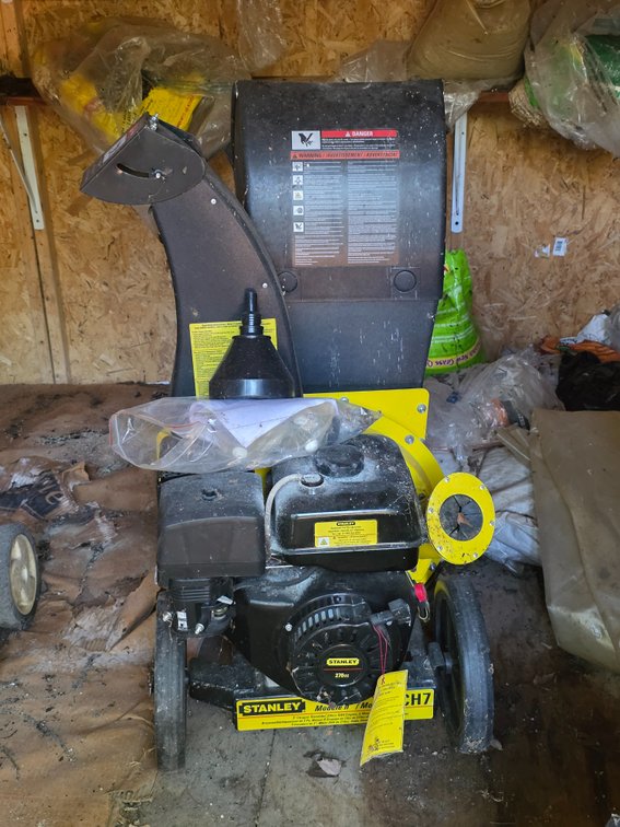STANLEY WOOD CHIPPER