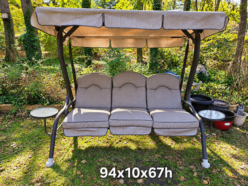 OUTDOOR SWING